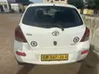 Toyota Vitz 1.0 FWD 5dr 2010 White - 5