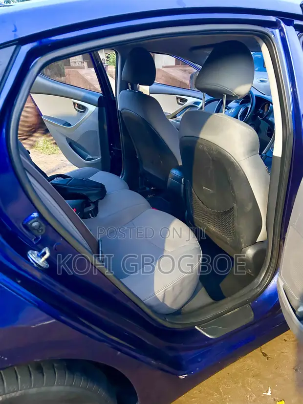 Hyundai Elantra 2013 Blue - 1