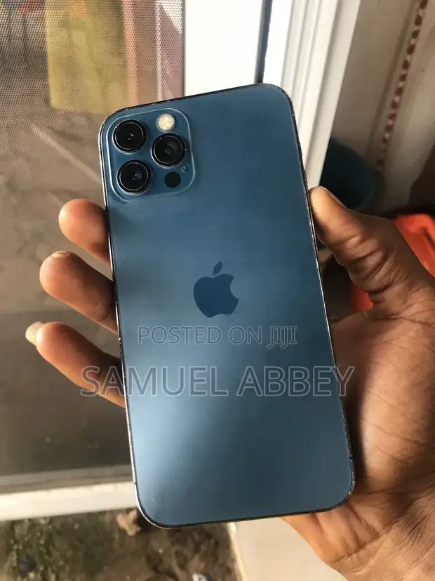Apple iPhone 12 Pro 128 GB Blue - 1