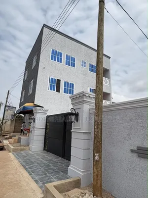 3 Bedroom Apartment for Rent in Last Stop, Sowutuom