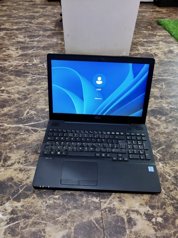 Fujitsu Lifebook A557 Laptop - Core i5, 8GB RAM, 500GB HDD - 1