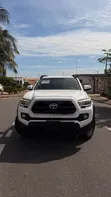 Toyota Tacoma 2017 White - 2