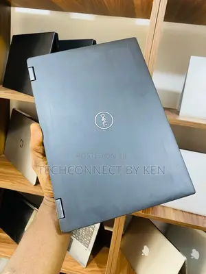 Dell Latitude 7390 2-in-1 Laptop - Core i7, 16GB RAM, 256GB SSD