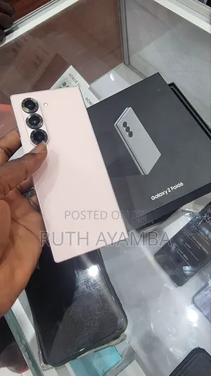 New Samsung Galaxy Z Fold6 256GB Pink