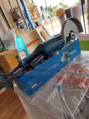 Bosch GWS Professional Angle Grinder - Vibration Control