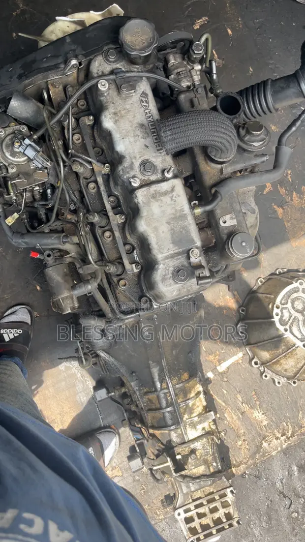 Complete Engine for Hyundai H1/H200 - 1