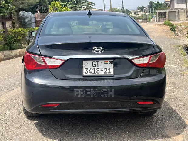 2012 Hyundai Sonata Limited Sedan FWD (2.4L) - 1