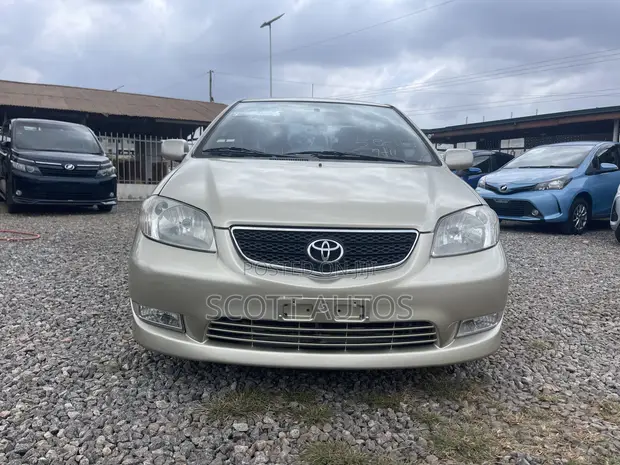 Toyota Vios 2010 Gold - 1