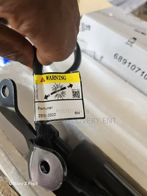Toyota Fortuner Electronic Boot Shocks (2015-2022)