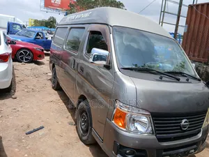 Nissan Caravan (Urvan) 2009 Brown
