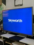 Skyworth 43" Full HD Smart TV - 3