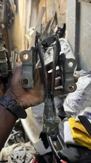 Toyota Highlander Bonnet Hinge (2008-2024)