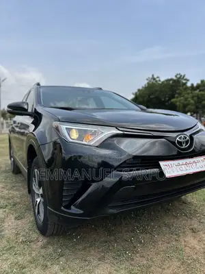 2018 Toyota RAV4 LE SUV AWD