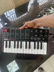 Akai MPK Midi Keyboard - 1