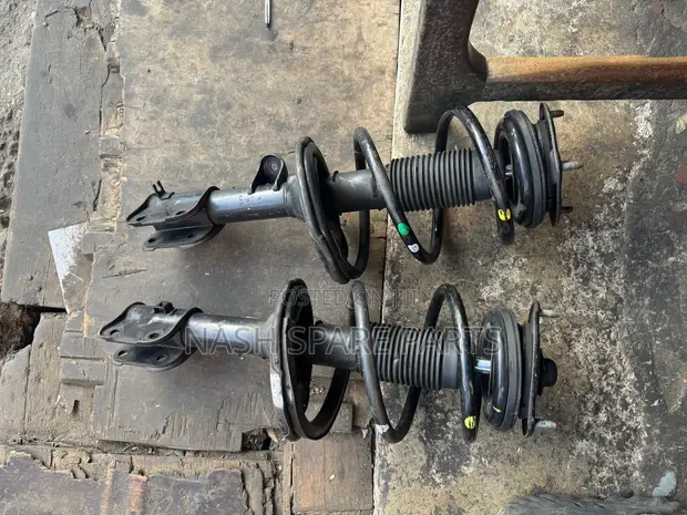 Hyundai H1 Front Shock Absorbers (Used) - 1