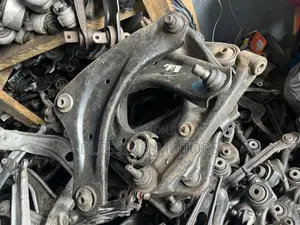 Nissan Rogue Upper Control Arm