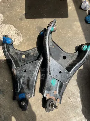 Renault Control Arm - Used