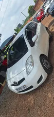 Toyota Vitz 1.3 AWD 3dr 2009 White - 1