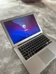 Apple MacBook Air 2017 - 8GB RAM, 256GB SSD - 1