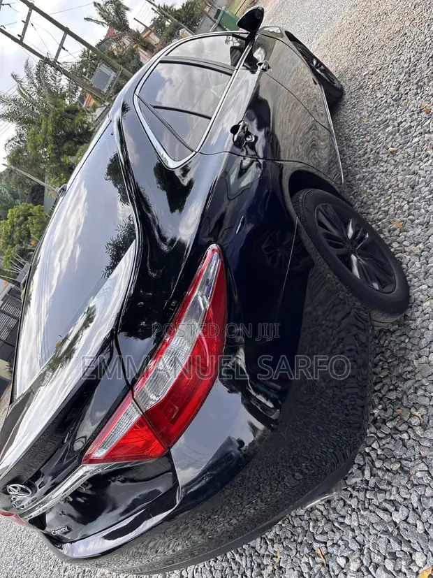 2016 Toyota Camry LE Sedan - 1