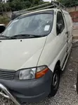 Toyota HiAce 2002 White - 4