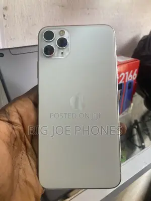 Apple iPhone 11 Pro Max 64GB White