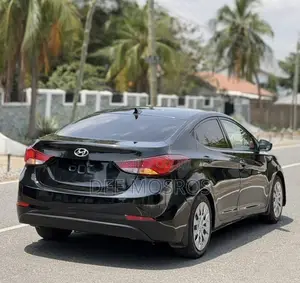 2016 Hyundai Elantra SE Sedan FWD 1.8L Petrol Black