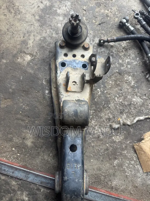 Used Toyota Fish Low Arm - 1