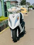 Piaggio Scooter 2020 - White - 2