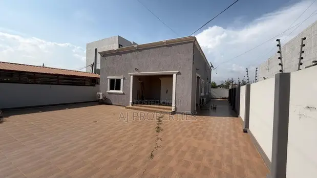 2 Bedroom House for Rent in Lakeside Estate - 1