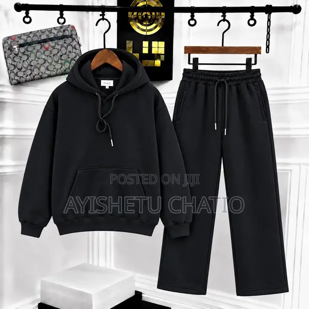 Plain Hoodie - Solid Material - 1