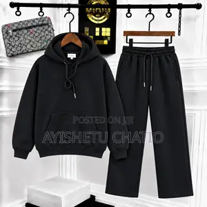 Plain Hoodie - Solid Material