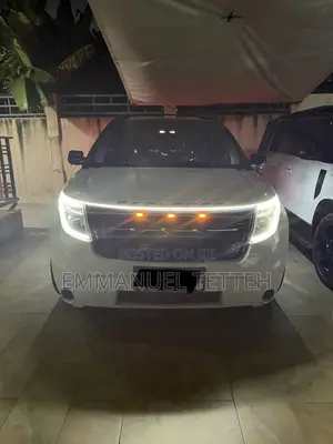 2012 Ford Explorer XLT 4x4 White