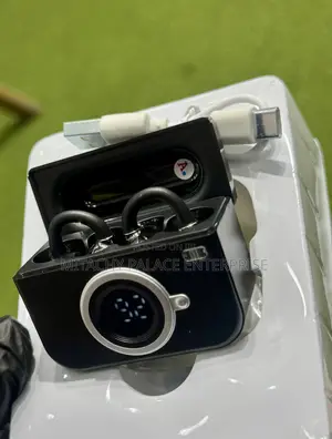 B64 True Wireless Earclips