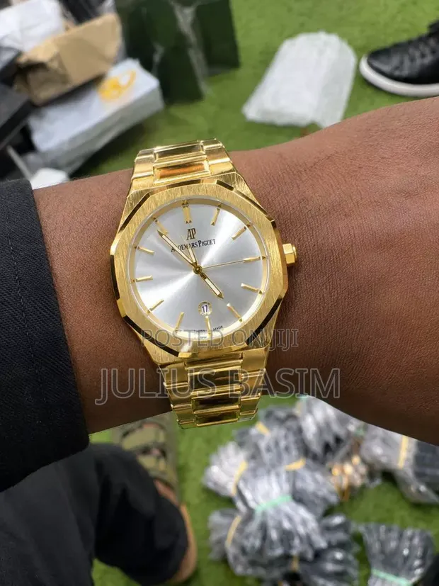 Audemars Piguet Watch in Box - 1