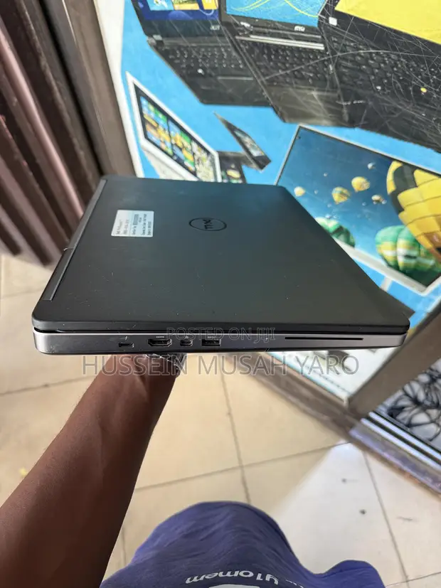 Dell Precision 7510 Laptop - Intel Core i7, 16GB RAM, 128GB SSD + 500GB HDD - 1