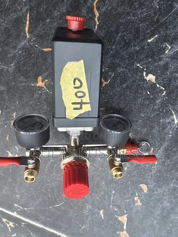 Air Compressor Gauge with Automatic Switch - 1