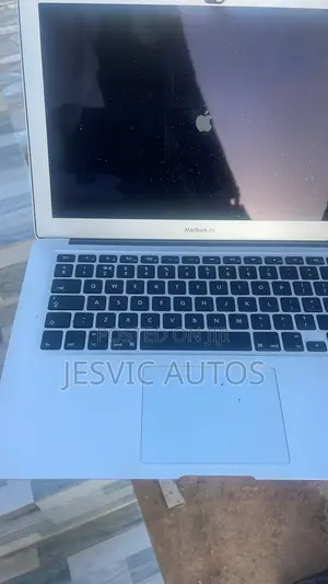 Apple MacBook Pro 2017 8GB RAM 128GB SSD