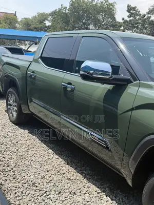 Toyota Tundra 1794 Edition CrewMax 2023 Green