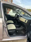 Toyota Vitz 1.3 FWD 5dr 2013 Pink - 4