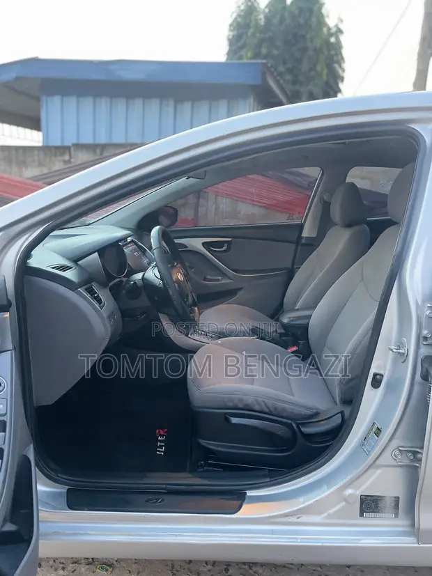 2013 Hyundai Elantra Limited Sedan FWD (1.8L) - 1