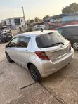 Toyota Vitz 1.3 FWD 5dr 2015 Silver - 2