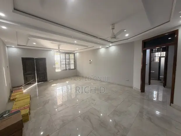 3 Bedroom Apartment for Rent in Community 25, Tema - 1