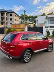 Mitsubishi Outlander ES FWD 2019 Red - 4