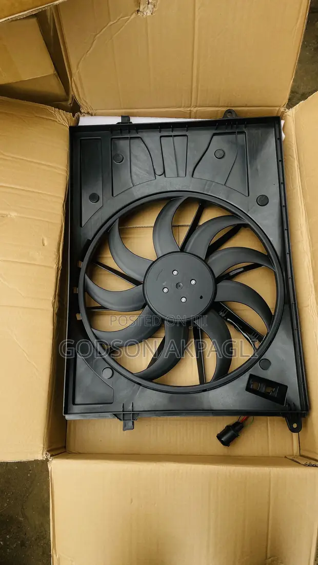 Hyundai Santa Fe Radiator Fan - 1