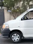 2013 Toyota HiAce D4D - 1