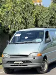Toyota HiAce 1999 White - 1
