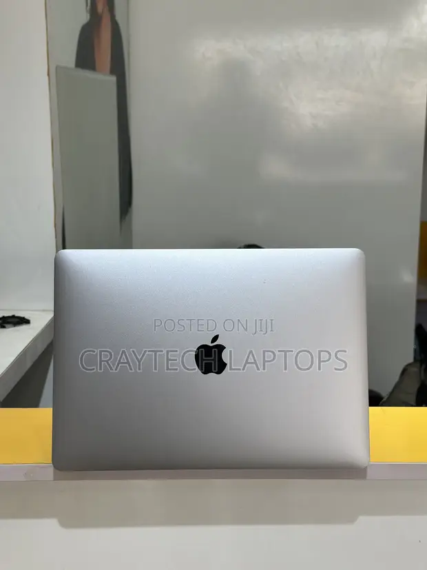 Apple MacBook Air 2020 M1 16GB RAM 256GB SSD - 1
