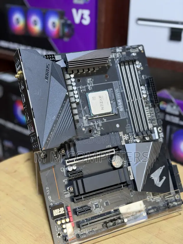 Ryzen 7 5800X + Aorus B550 Pro AC WiFi Motherboard Bundle - 1