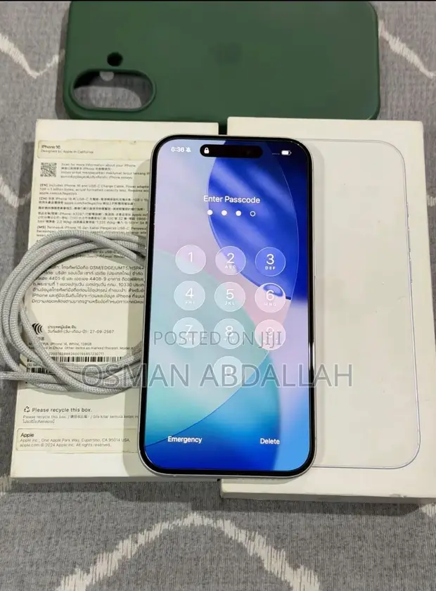 Apple iPhone 16 128GB White - 1